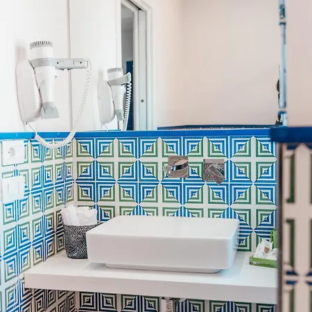 Bed & Breakfast Maison Serena 4*