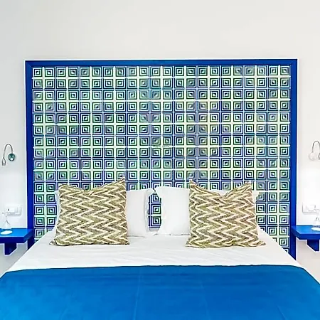 Couette-café Maison Serena 4*
