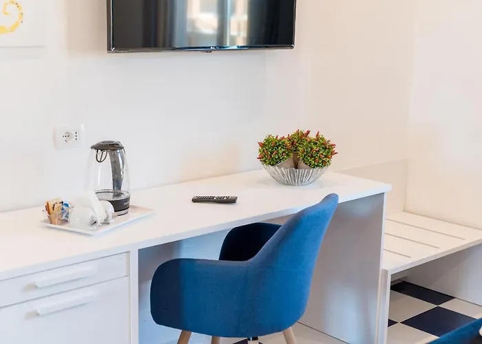 Bed & Breakfast Maison Serena 4*